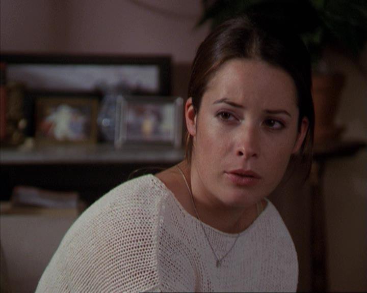 Charmed-Online-dot-net_309SleuthingWithTheEnemy2361.jpg