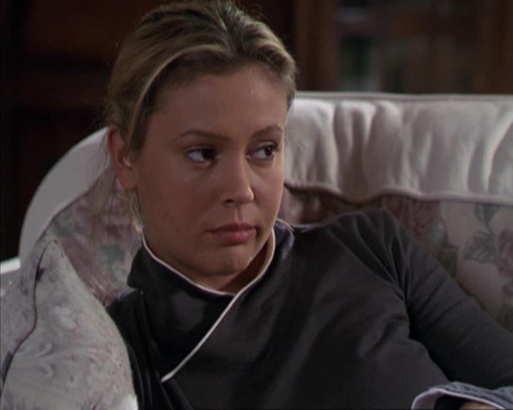 Charmed-Online-dot-net_309SleuthingWithTheEnemy2364.jpg