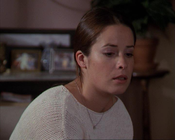 Charmed-Online-dot-net_309SleuthingWithTheEnemy2380.jpg