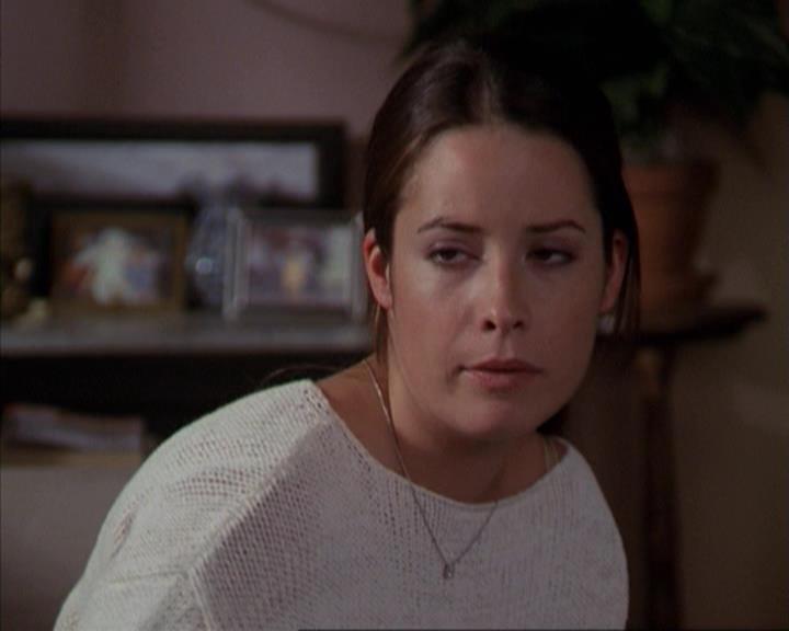 Charmed-Online-dot-net_309SleuthingWithTheEnemy2384.jpg