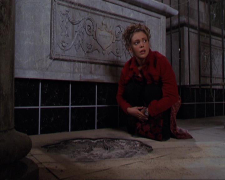 Charmed-Online-dot-309CoyotePiper0581.jpg