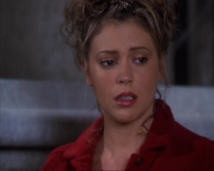 Charmed-Online-dot-309CoyotePiper0602.jpg