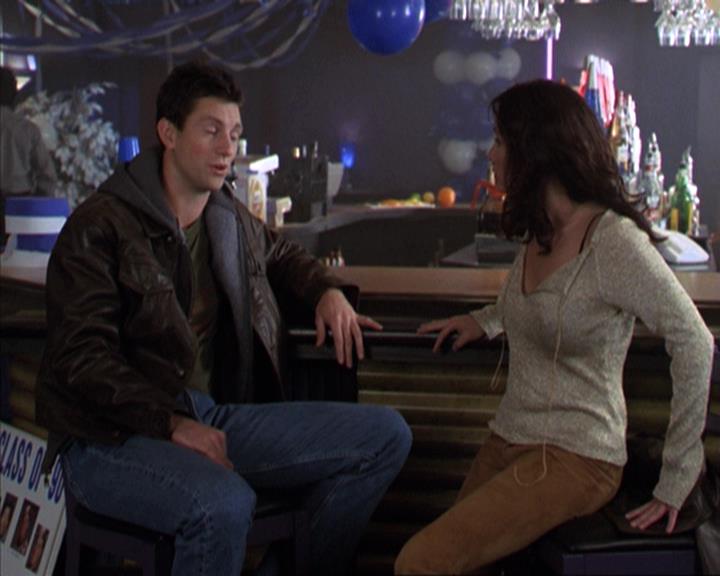Charmed-Online-dot-309CoyotePiper0720.jpg