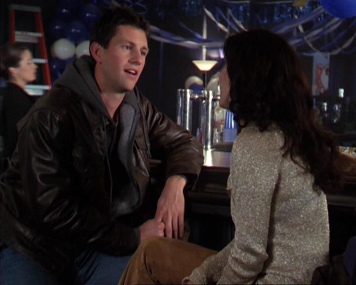 Charmed-Online-dot-309CoyotePiper0910.jpg