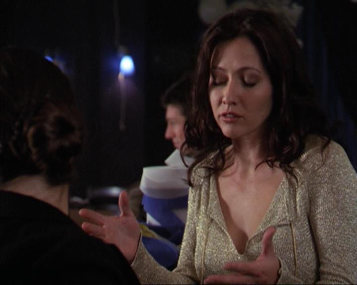 Charmed-Online-dot-309CoyotePiper0948.jpg