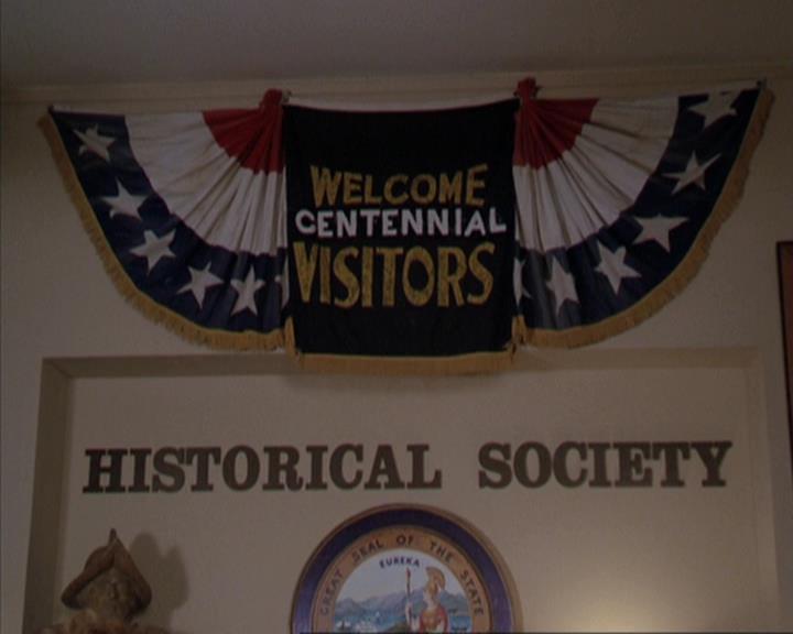 Charmed-Online-dot-309CoyotePiper1074.jpg