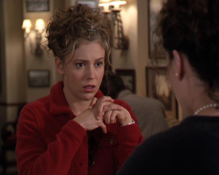 Charmed-Online-dot-309CoyotePiper1088.jpg