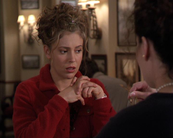 Charmed-Online-dot-309CoyotePiper1089.jpg