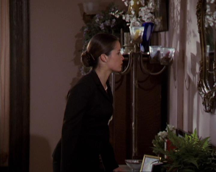 Charmed-Online-dot-309CoyotePiper1140.jpg