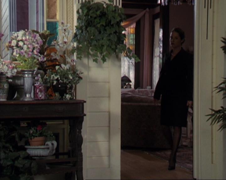 Charmed-Online-dot-309CoyotePiper1151.jpg