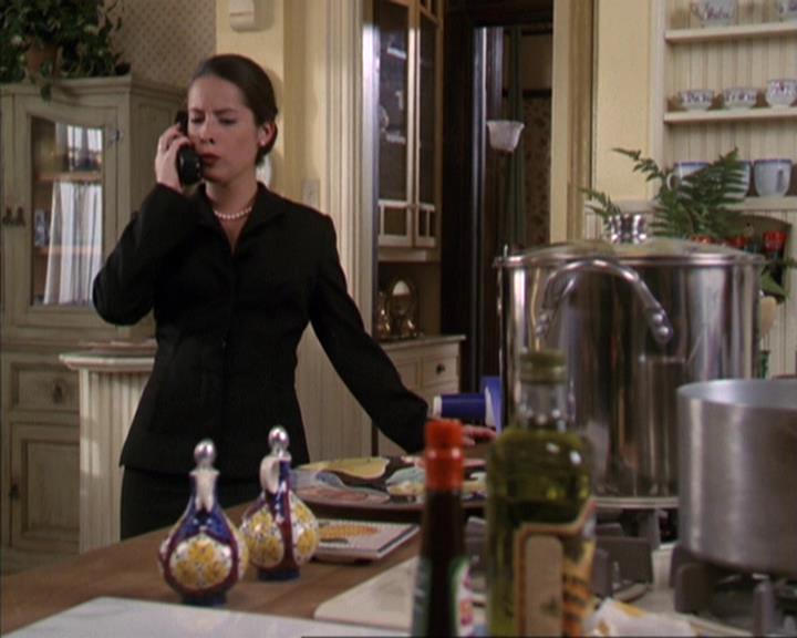 Charmed-Online-dot-309CoyotePiper1272.jpg