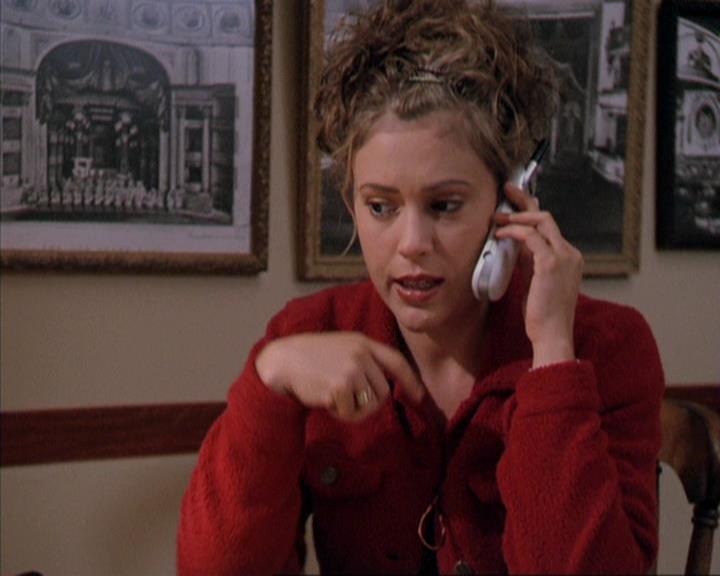Charmed-Online-dot-309CoyotePiper1357.jpg
