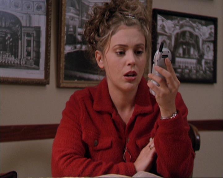 Charmed-Online-dot-309CoyotePiper1370.jpg