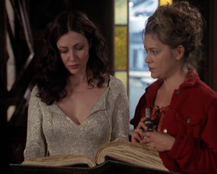 Charmed-Online-dot-309CoyotePiper1517.jpg