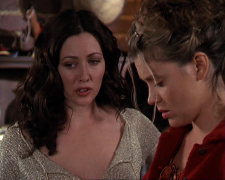 Charmed-Online-dot-309CoyotePiper1568.jpg