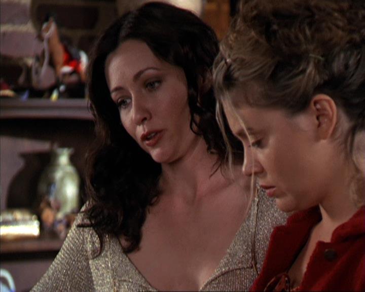 Charmed-Online-dot-309CoyotePiper1580.jpg