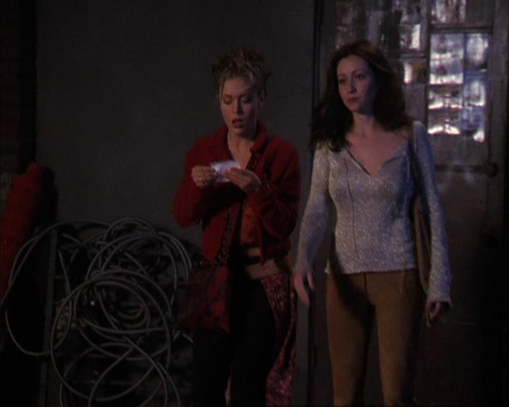 Charmed-Online-dot-309CoyotePiper1856.jpg