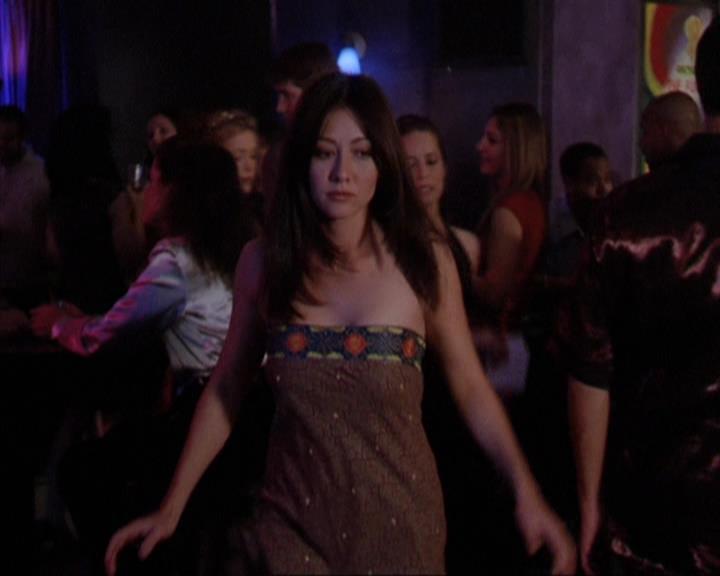 Charmed-Online-dot-310WeAllScreamForIceCream0090.jpg