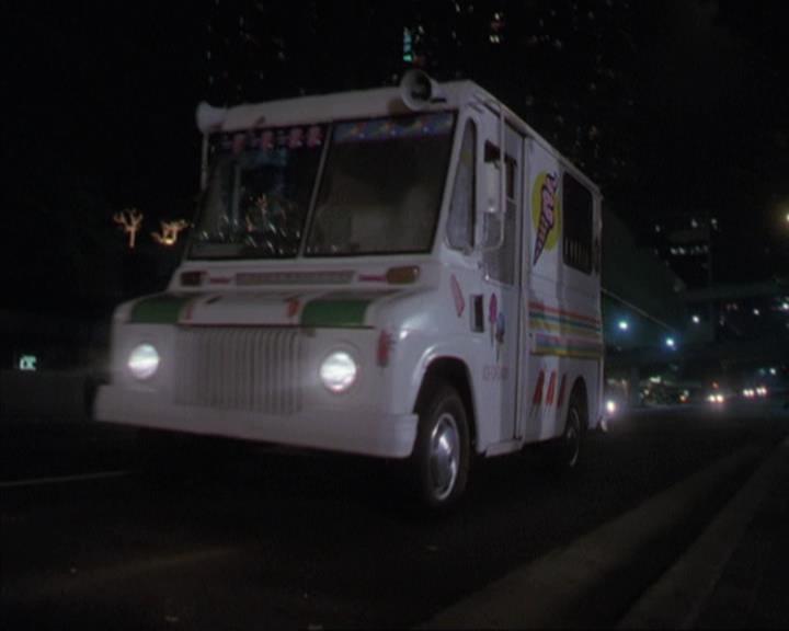 Charmed-Online-dot-310WeAllScreamForIceCream0137.jpg