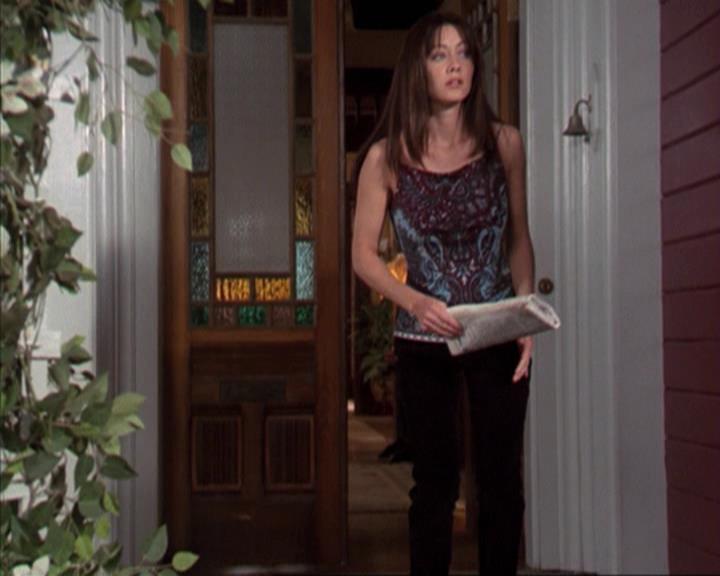 Charmed-Online-dot-310WeAllScreamForIceCream0292.jpg