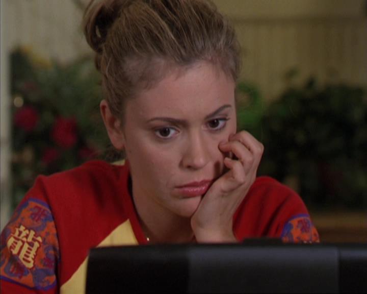 Charmed-Online-dot-310WeAllScreamForIceCream0301.jpg