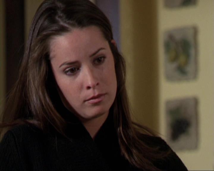 Charmed-Online-dot-310WeAllScreamForIceCream0374.jpg