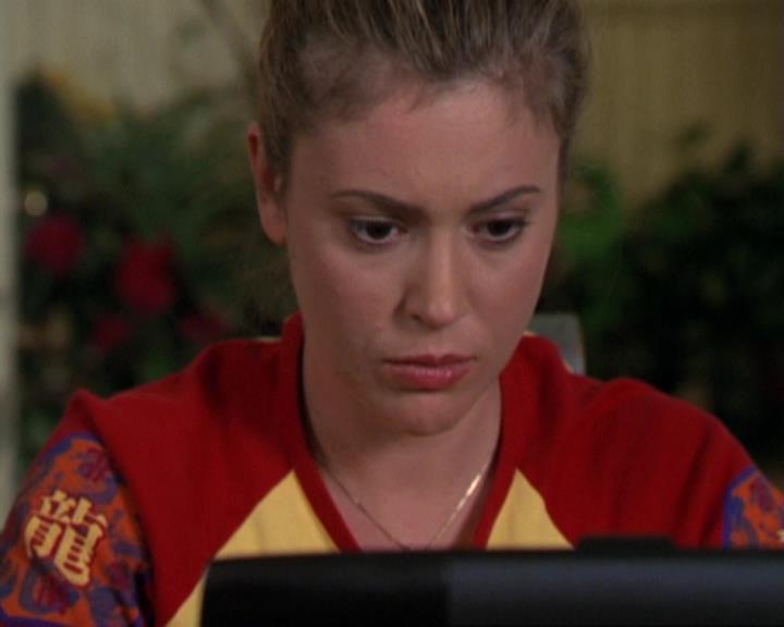 Charmed-Online-dot-310WeAllScreamForIceCream0403.jpg