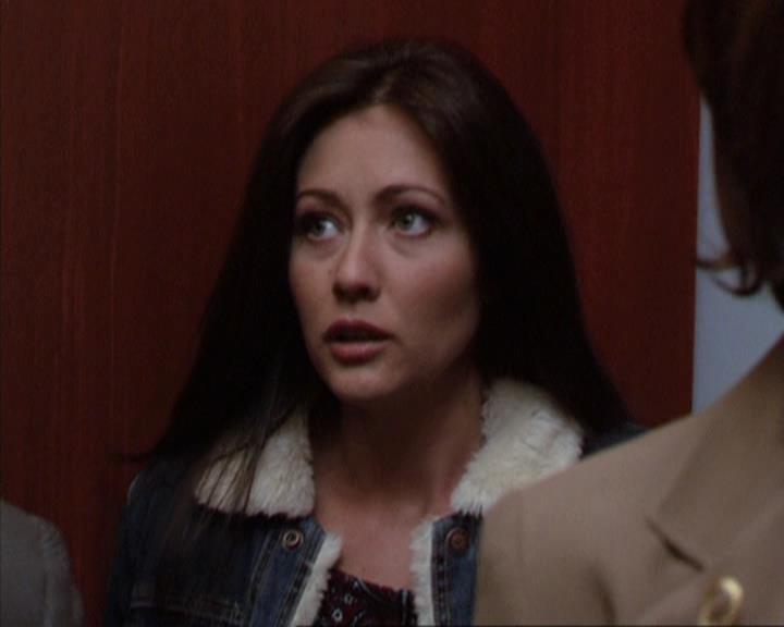 Charmed-Online-dot-310WeAllScreamForIceCream0419.jpg