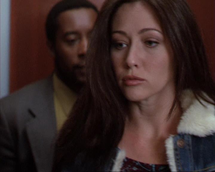 Charmed-Online-dot-310WeAllScreamForIceCream0441.jpg