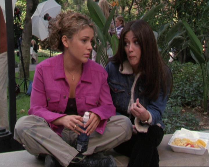 Charmed-Online-dot-310WeAllScreamForIceCream0555.jpg Charmed-Online-dot-310WeAllScreamForIceCream0555.jpg