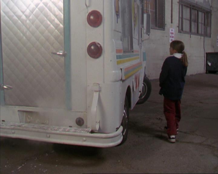 Charmed-Online-dot-310WeAllScreamForIceCream0649.jpg