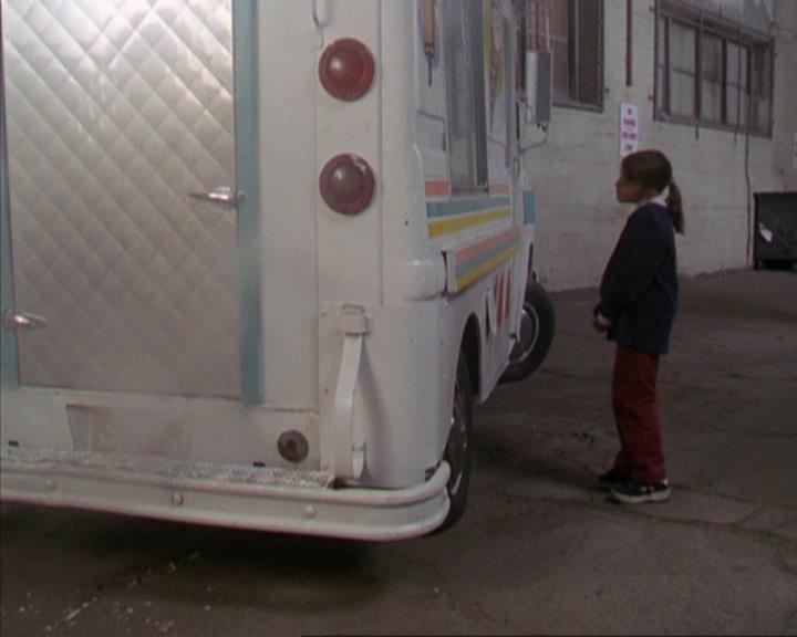 Charmed-Online-dot-310WeAllScreamForIceCream0650.jpg
