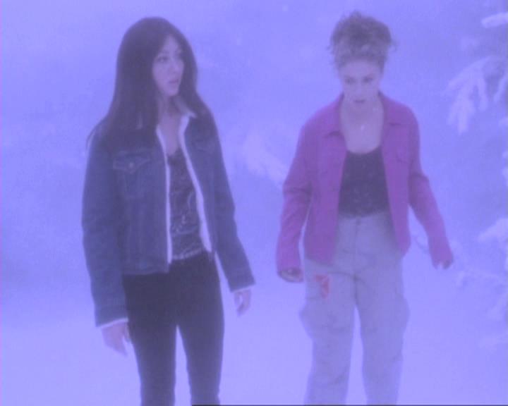 Charmed-Online-dot-310WeAllScreamForIceCream0675.jpg