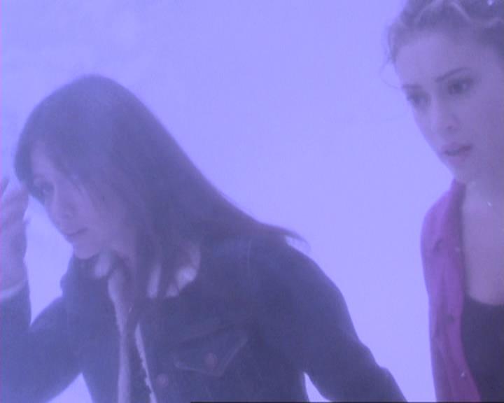 Charmed-Online-dot-310WeAllScreamForIceCream0691.jpg