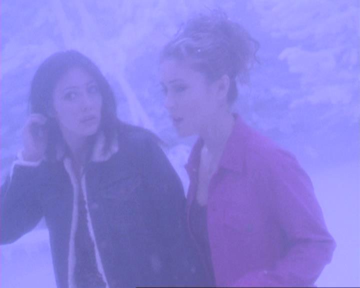 Charmed-Online-dot-310WeAllScreamForIceCream0695.jpg