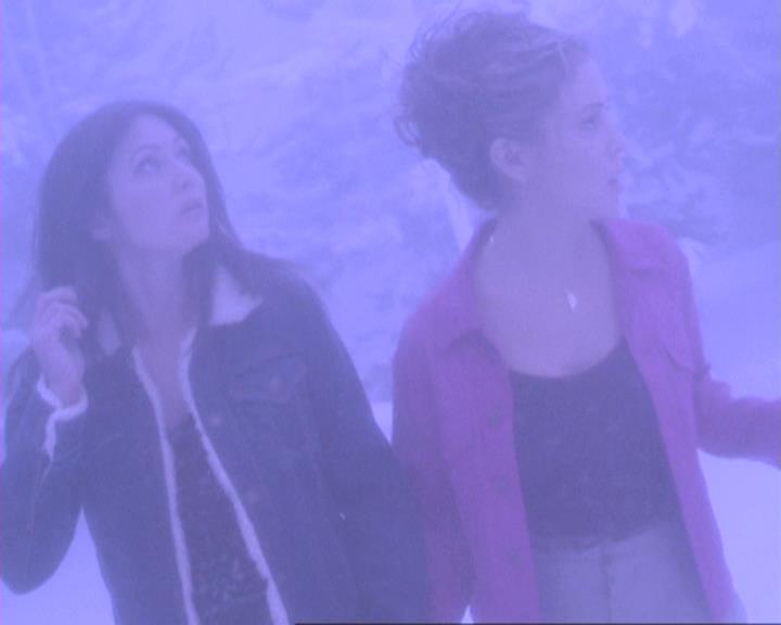 Charmed-Online-dot-310WeAllScreamForIceCream0698.jpg