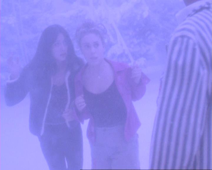 Charmed-Online-dot-310WeAllScreamForIceCream0710.jpg