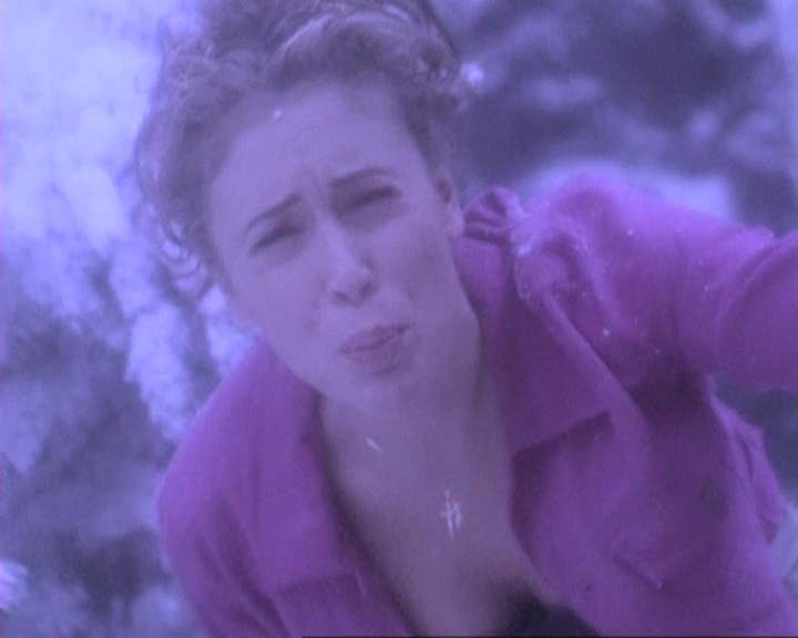 Charmed-Online-dot-310WeAllScreamForIceCream0769.jpg