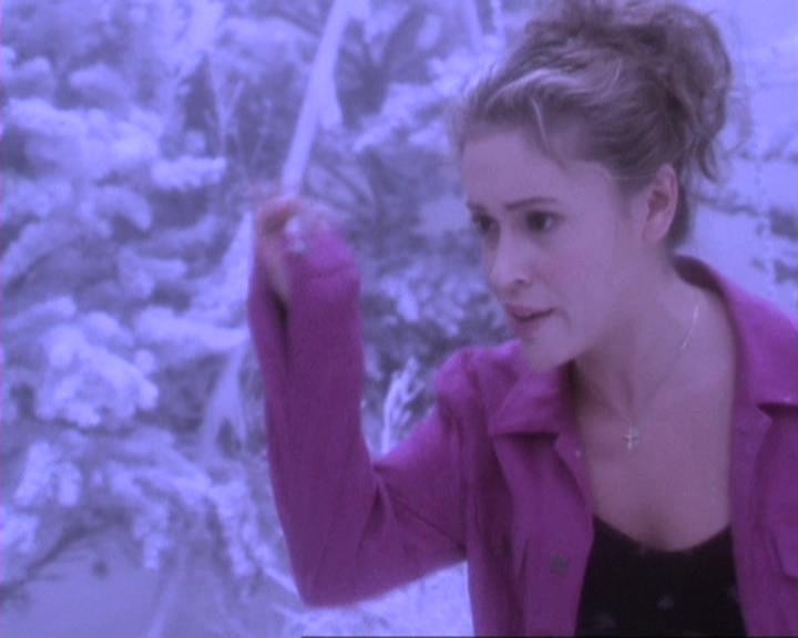 Charmed-Online-dot-310WeAllScreamForIceCream0928.jpg