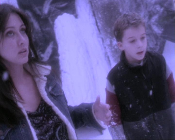 Charmed-Online-dot-310WeAllScreamForIceCream0933.jpg