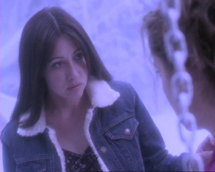 Charmed-Online-dot-310WeAllScreamForIceCream0976.jpg