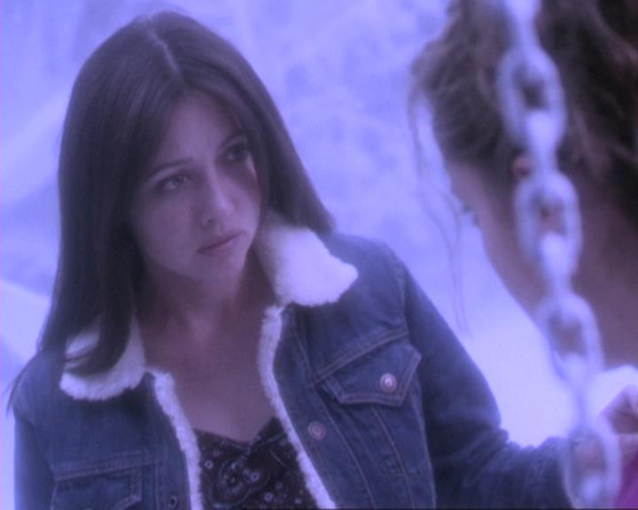Charmed-Online-dot-310WeAllScreamForIceCream0978.jpg