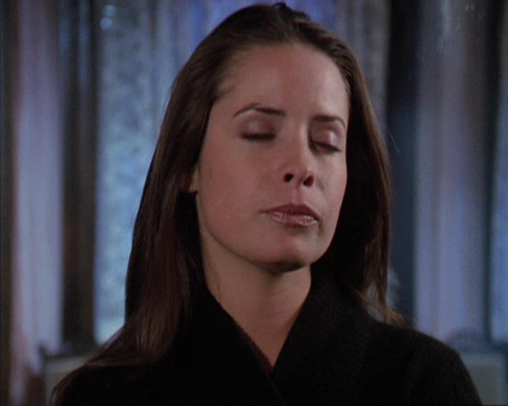 Charmed-Online-dot-310WeAllScreamForIceCream0989.jpg