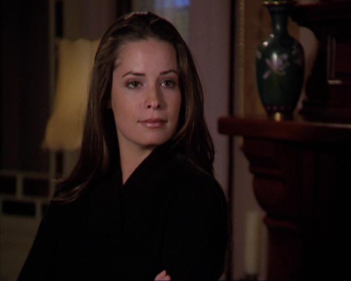 Charmed-Online-dot-310WeAllScreamForIceCream0996.jpg