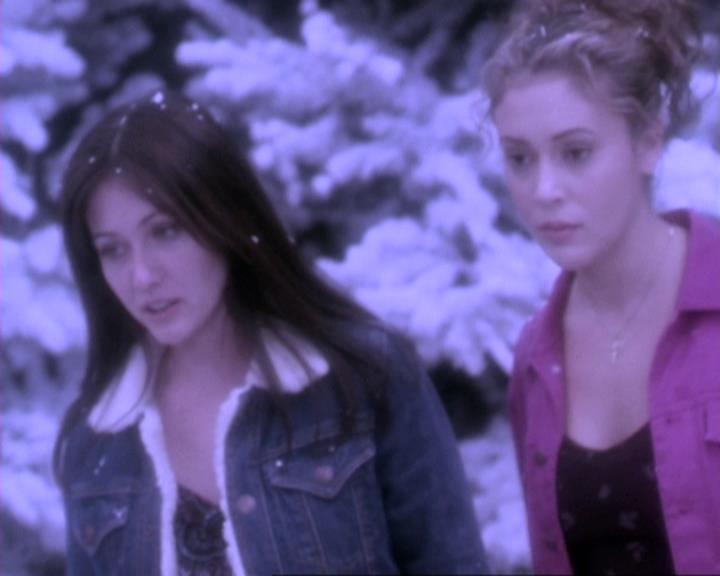 Charmed-Online-dot-310WeAllScreamForIceCream1036.jpg