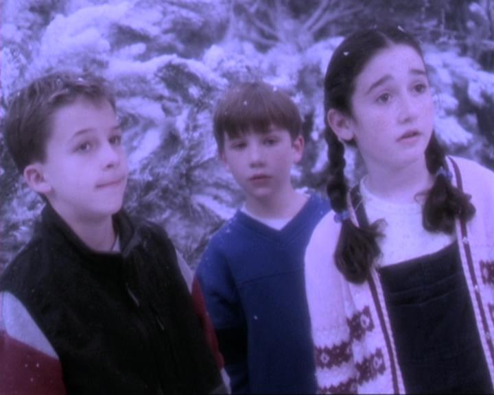 Charmed-Online-dot-310WeAllScreamForIceCream1039.jpg