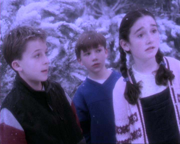 Charmed-Online-dot-310WeAllScreamForIceCream1040.jpg
