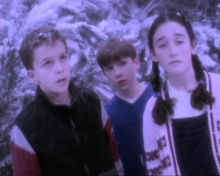 Charmed-Online-dot-310WeAllScreamForIceCream1055.jpg