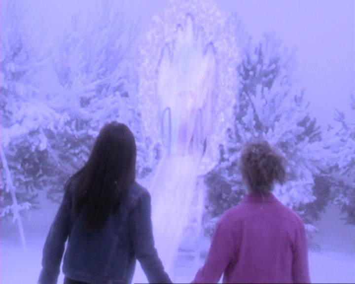 Charmed-Online-dot-310WeAllScreamForIceCream1066.jpg
