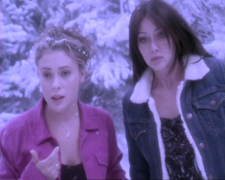 Charmed-Online-dot-310WeAllScreamForIceCream1075.jpg